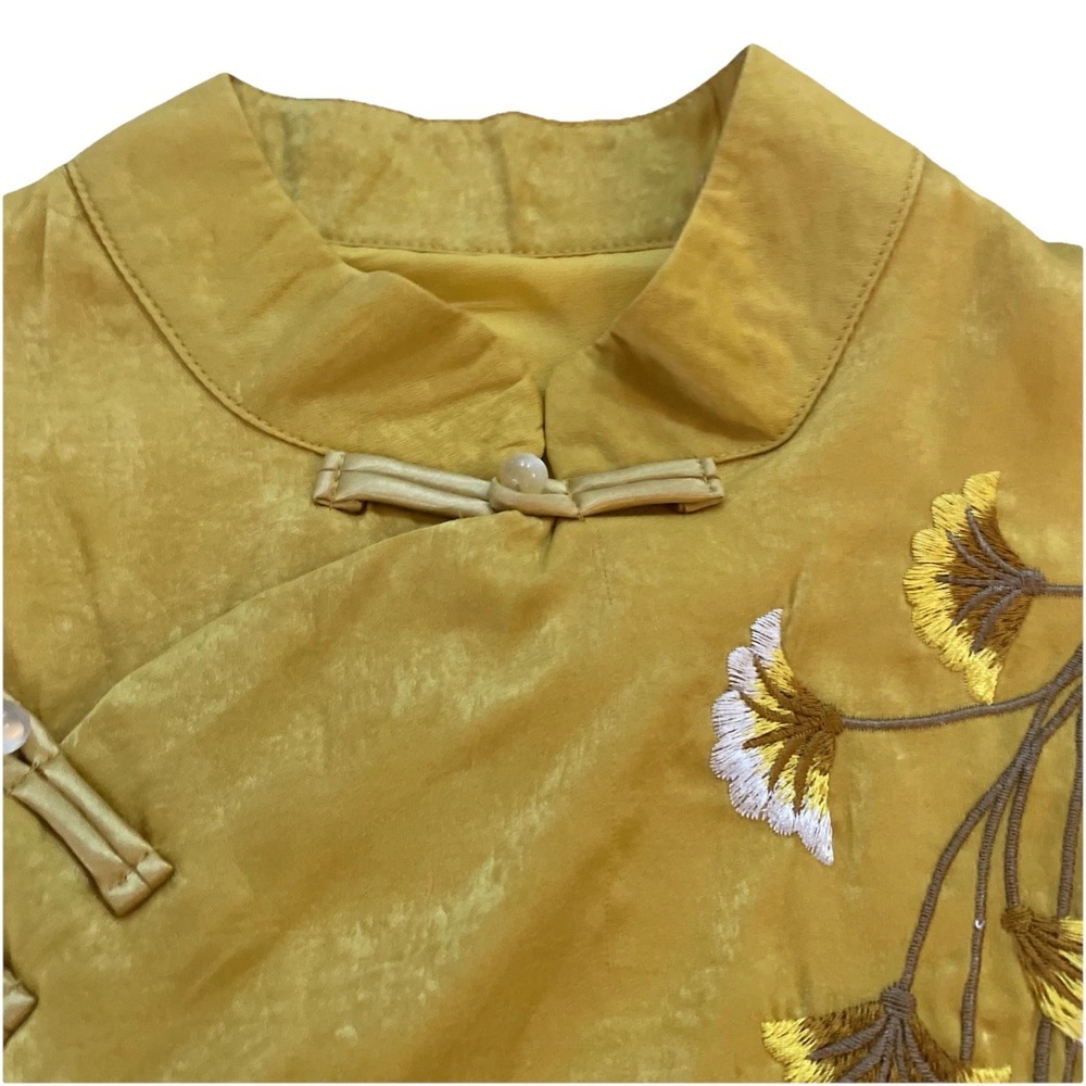 Rui Xin Bei Er‎ Satin Hanfu Cheongsam Pearl Buttons Blouse Yellow Embroidered - Picture 6 of 7